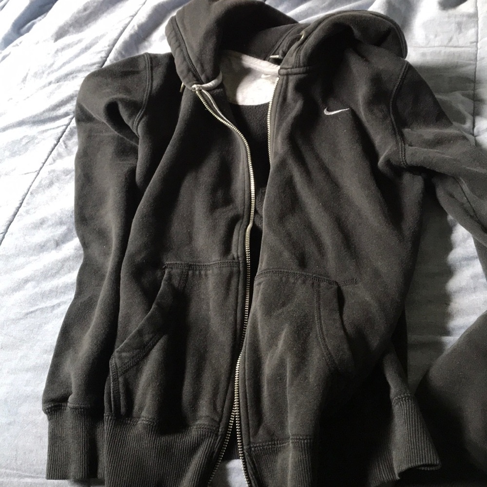 nike black jacket